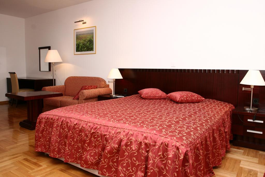 Apartmani Marbis Koprivnica Habitación foto