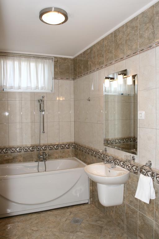Apartmani Marbis Koprivnica Habitación foto