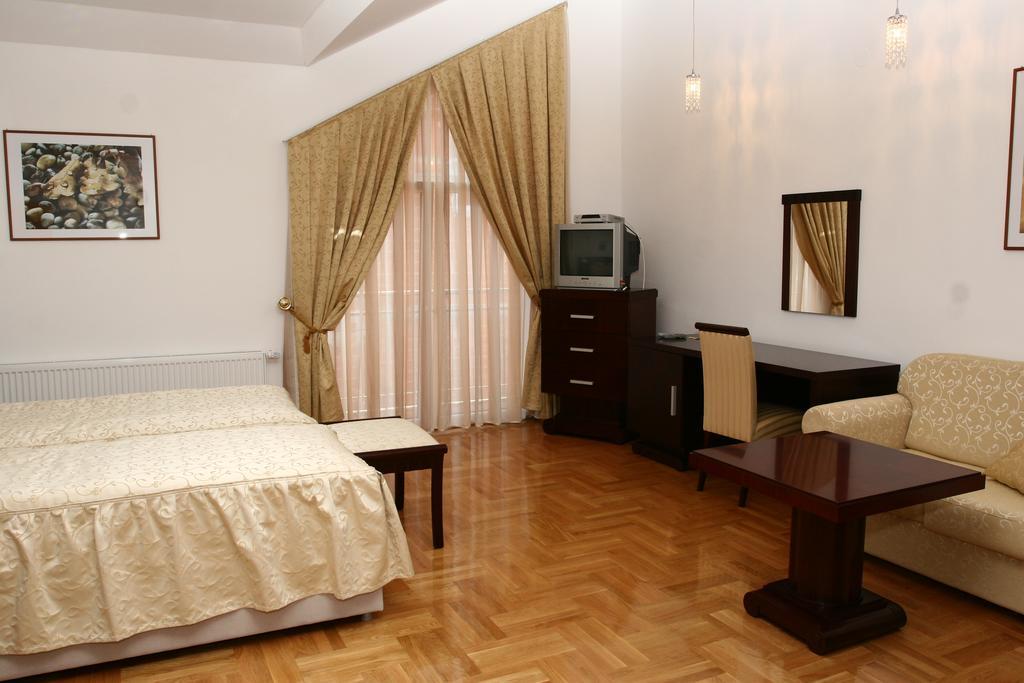 Apartmani Marbis Koprivnica Habitación foto