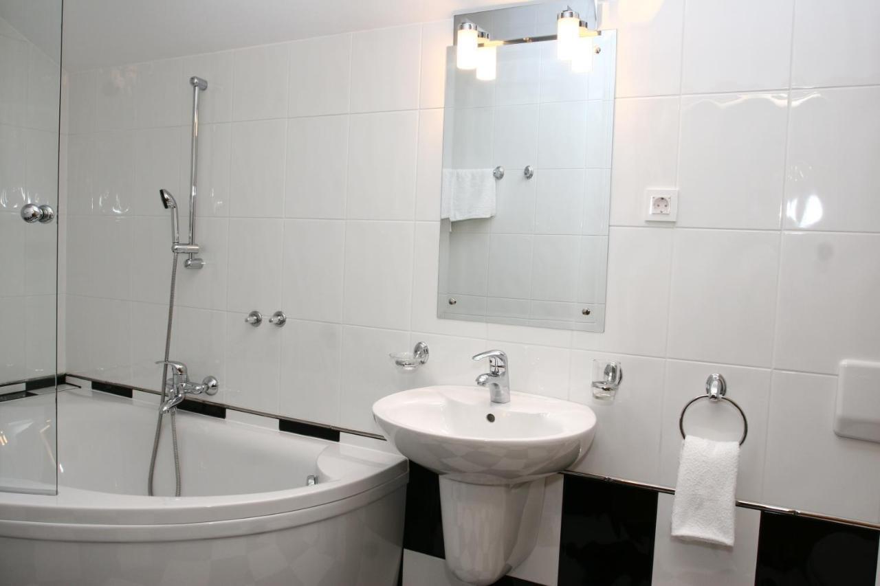 Apartmani Marbis Koprivnica Habitación foto